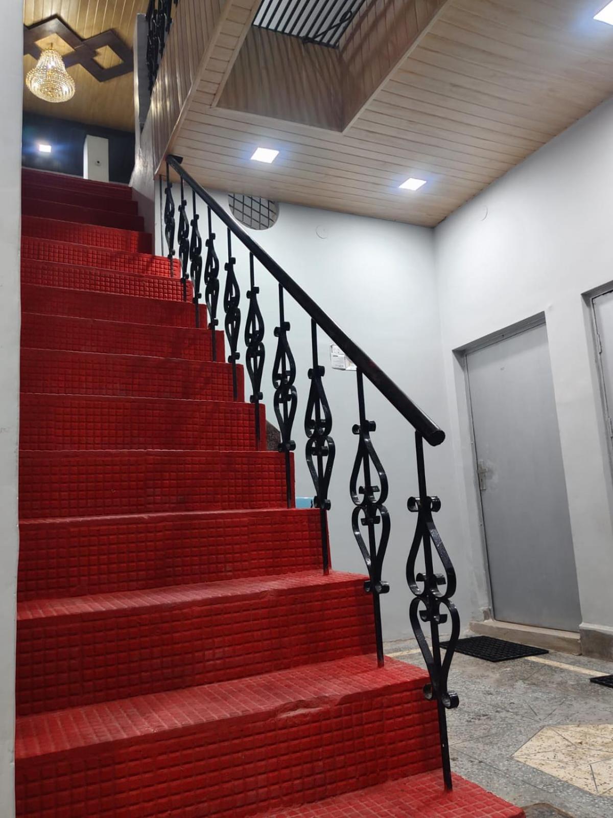 Hotel Crystal Dreams Mathura Exterior foto